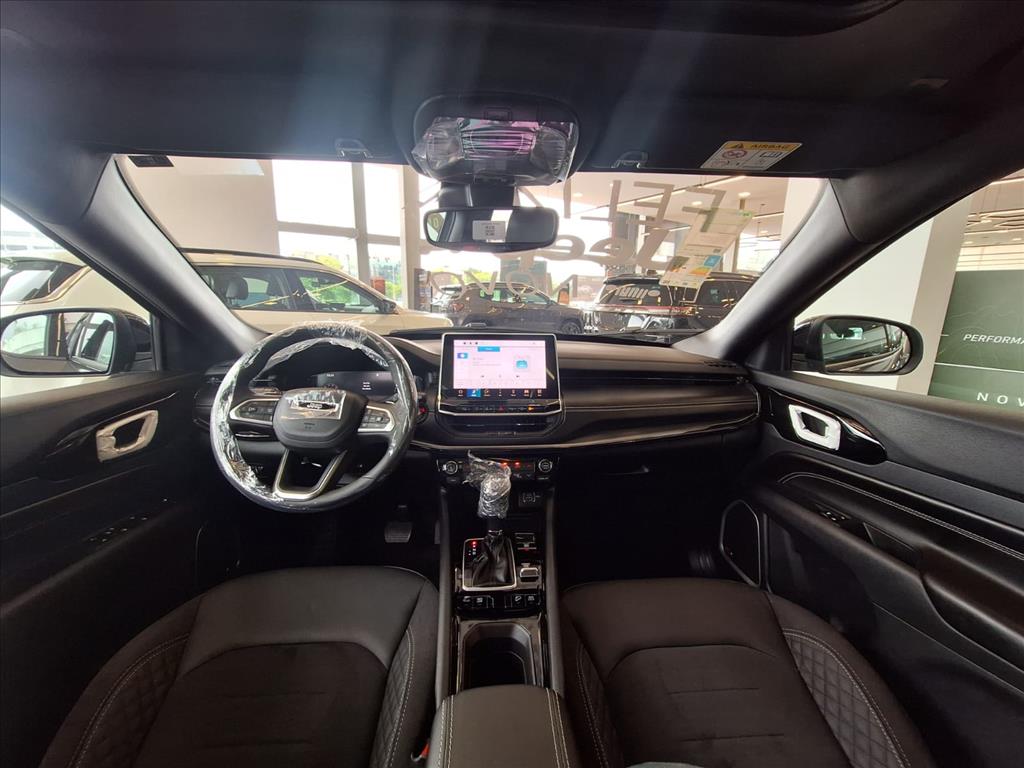 COMPASS 2.0 HURRICANE 4 TURBO GASOLINA BLACKHAWK AT96