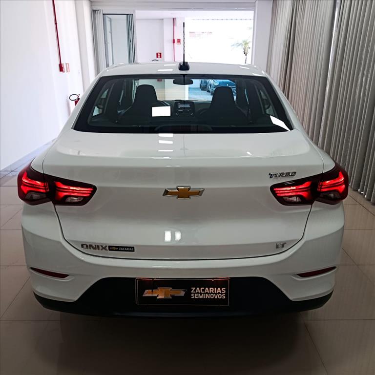 ONIX PLUS 1.0 TURBO FLEX LT AUTOMÁTICO3