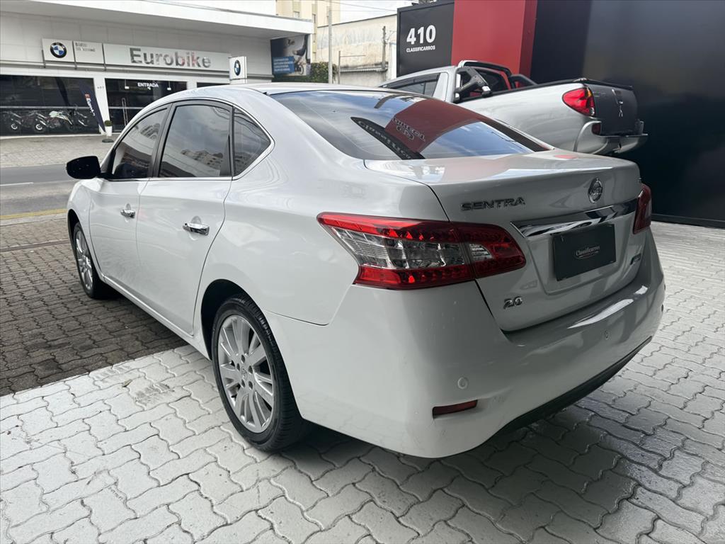 Nissan Sentra - 2.0 SL 16V FLEX 4P AUTOMÁTICO