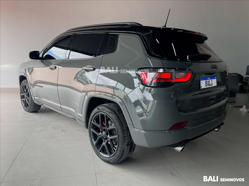 COMPASS 2.0 HURRICANE 4 TURBO GASOLINA BLACKHAWK AT97