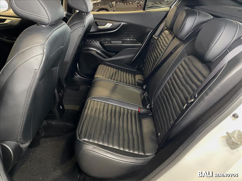 FASTBACK 1.0 TURBO 200 HYBRID AUDACE CVT18