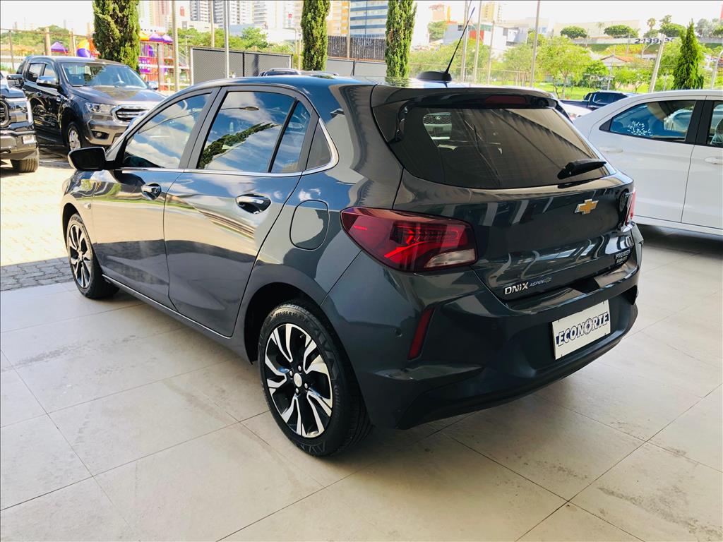 ONIX 1.0 TURBO FLEX PREMIER AUTOMÁTICO5