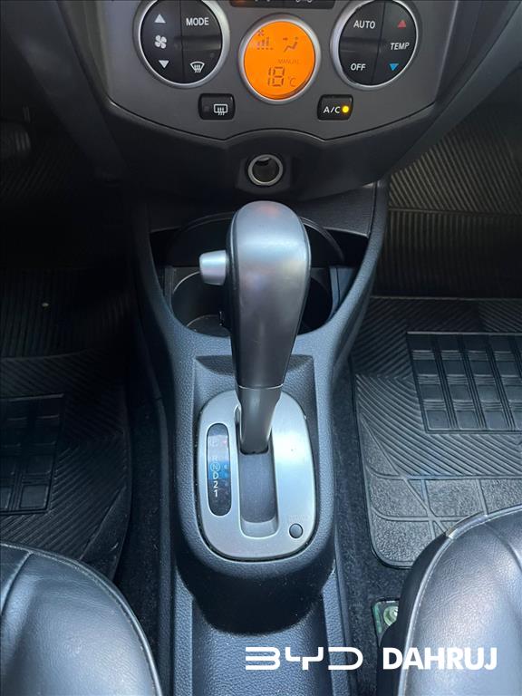 GRAND LIVINA 1.8 SL 16V FLEX 4P MANUAL5