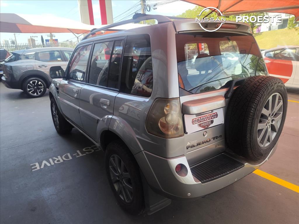 PAJERO TR4 2.0 4X4 16V 140CV FLEX 4P AUTOMÁTICO6