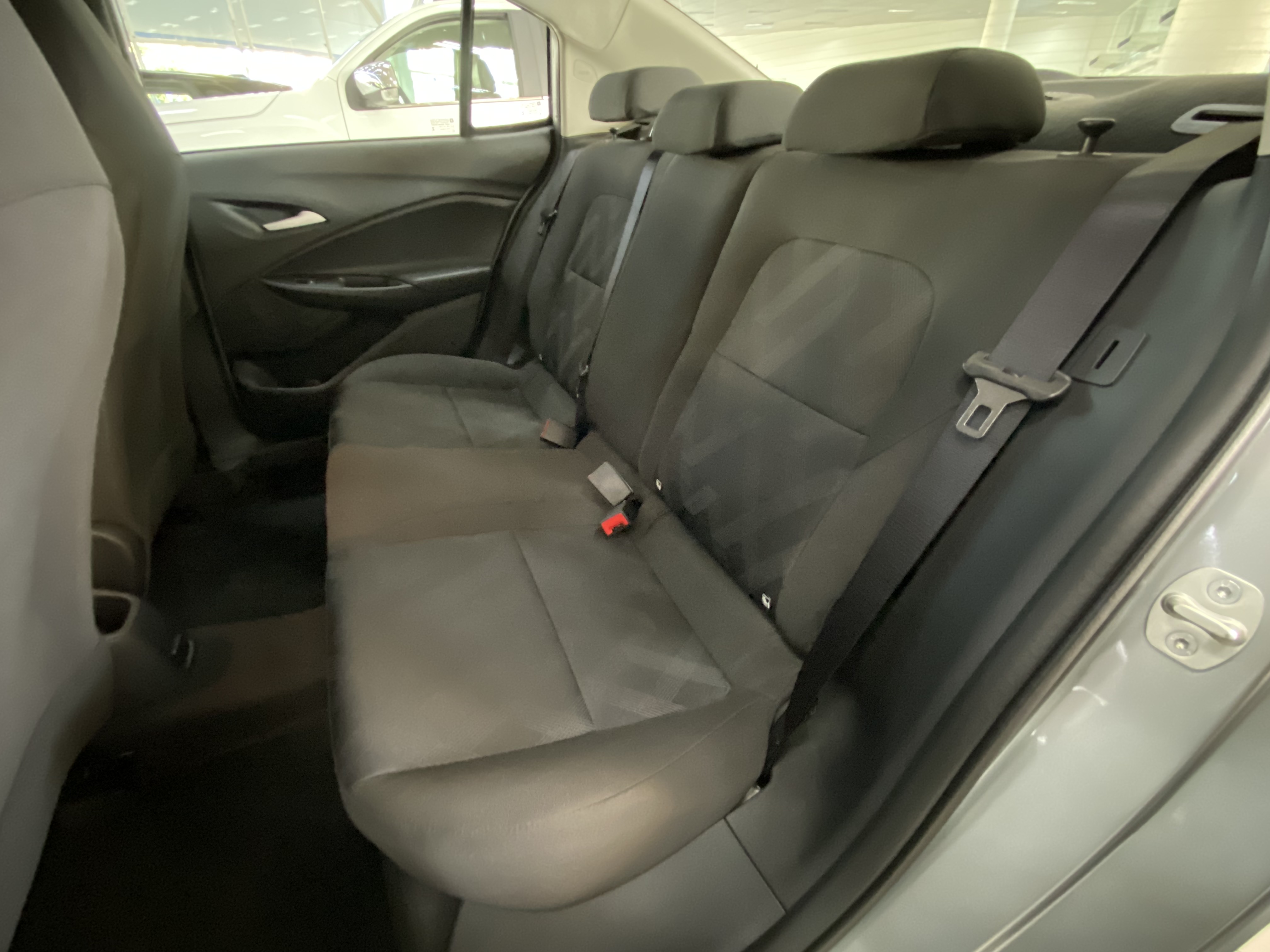ONIX PLUS 1.0 TURBO ETANOL ECO AUTOMÁTICO10