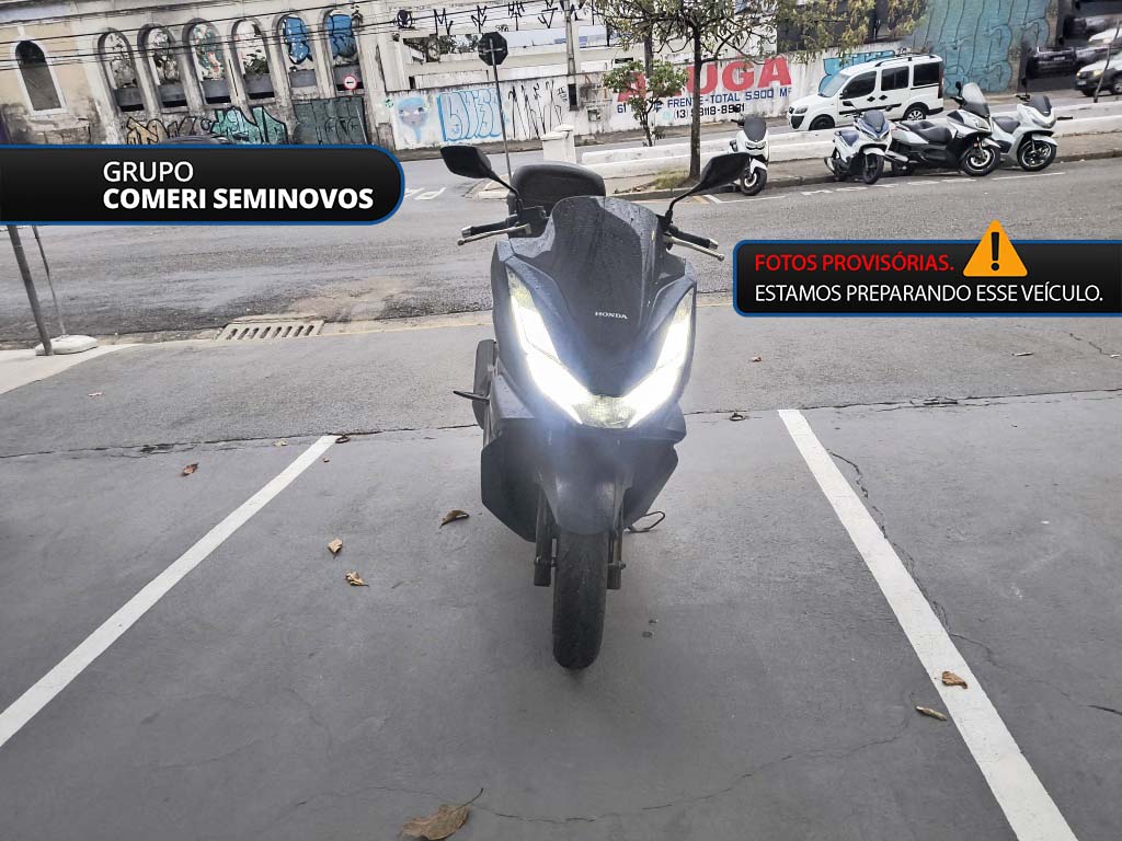 PCX 160 DLX