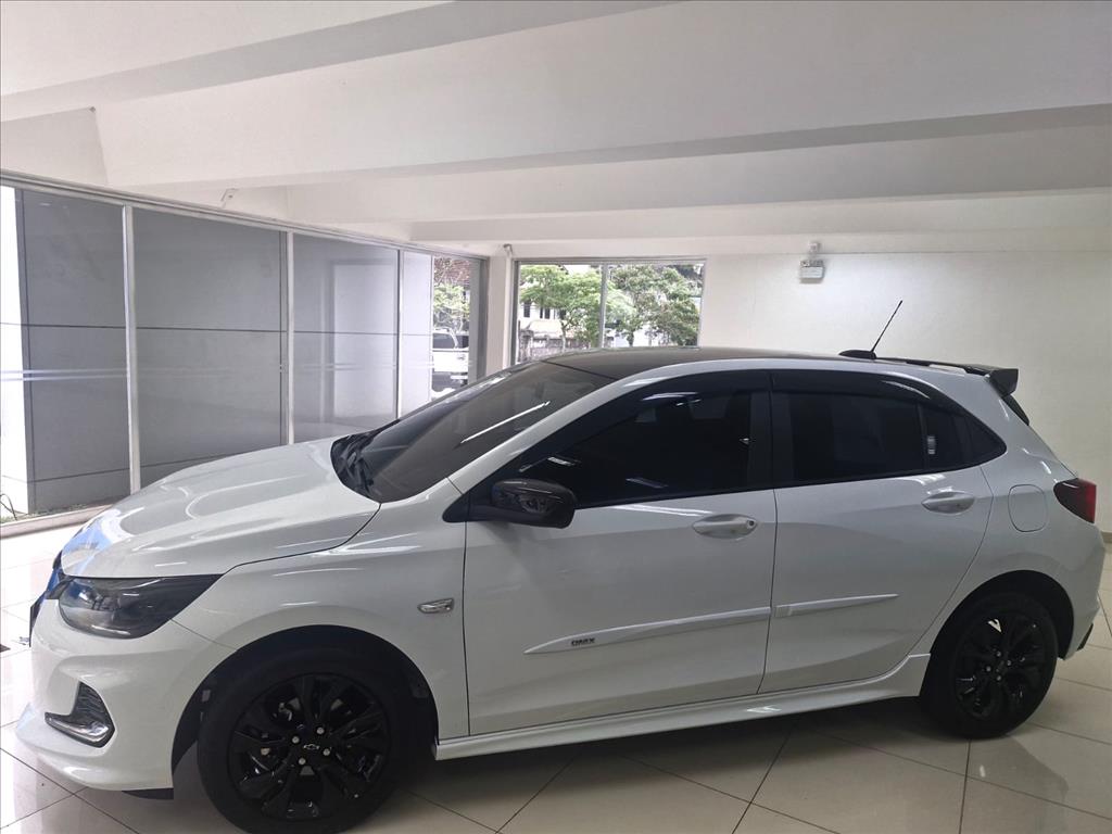 ONIX 1.0 TURBO FLEX RS AUTOMÁTICO4