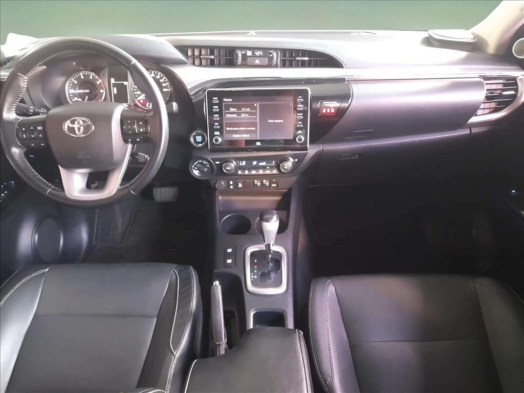 HILUX 2.8 D-4D TURBO DIESEL CD SRX 4X4 AUTOMÁTICO8