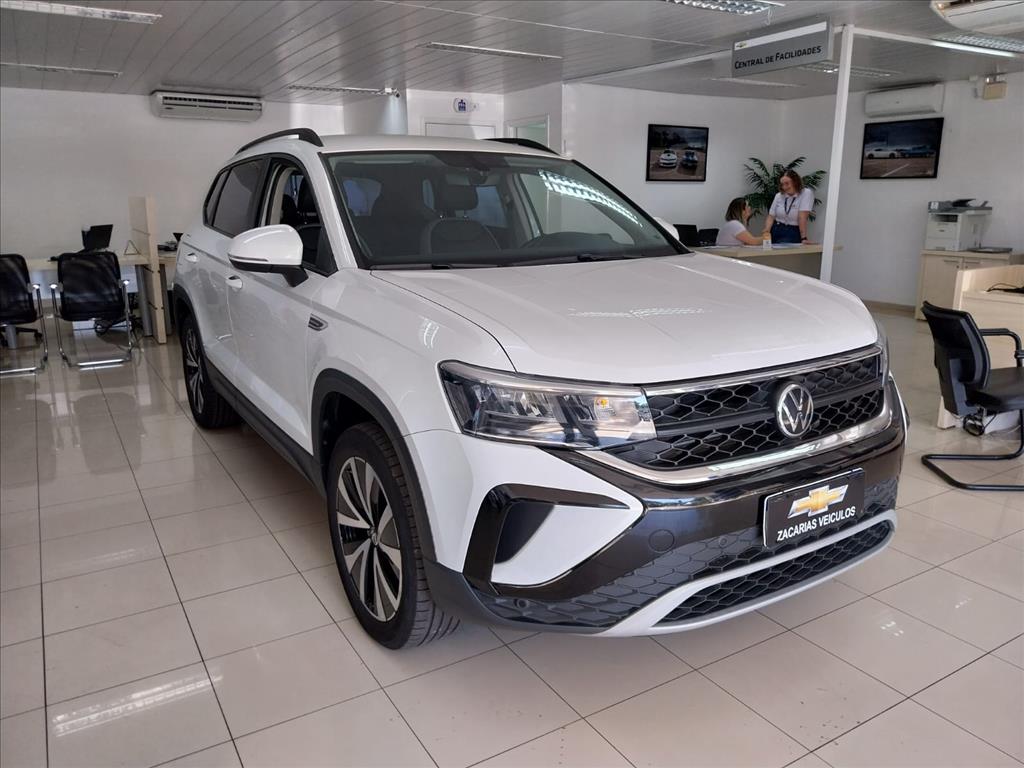 TAOS 1.4 250 TSI TOTAL FLEX COMFORTLINE AUTOMÁTICO2