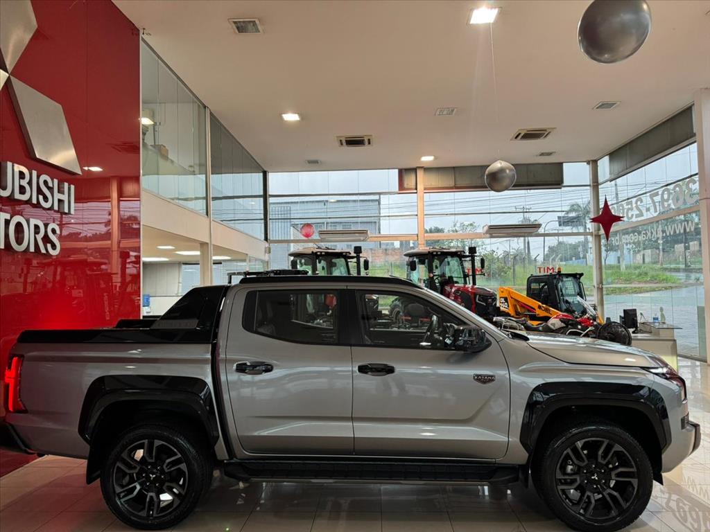 Mitsubishi-TRITON-2.4 BITURBO DIESEL CD KATANA 4X4 AUTOMÁTICO