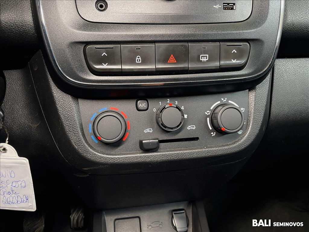 KWID 1.0 12V SCE FLEX INTENSE MANUAL14