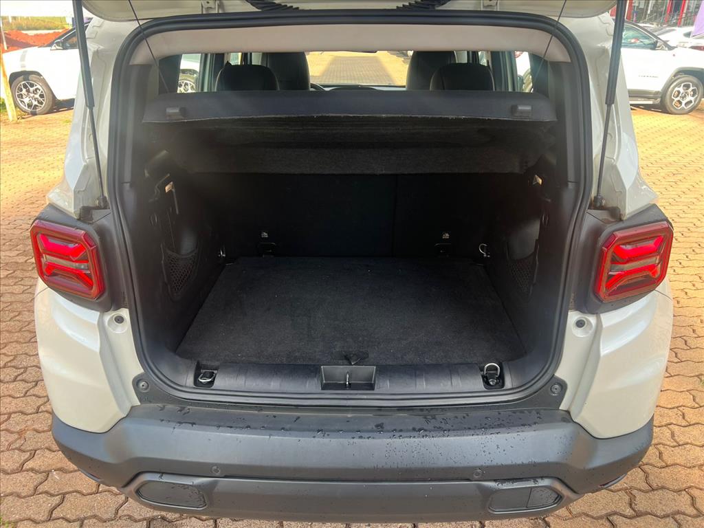 RENEGADE 1.3 T270 TURBO FLEX LONGITUDE AT64