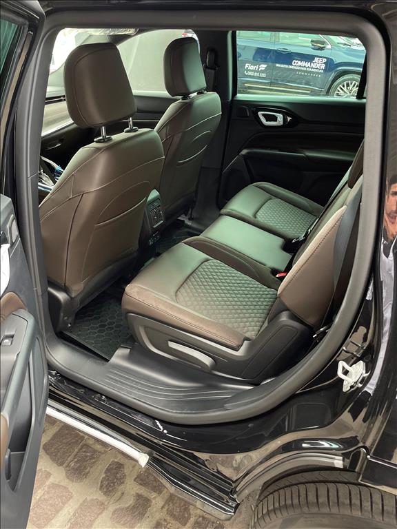 COMMANDER 2.2 TURBO DIESEL OVERLAND AT98