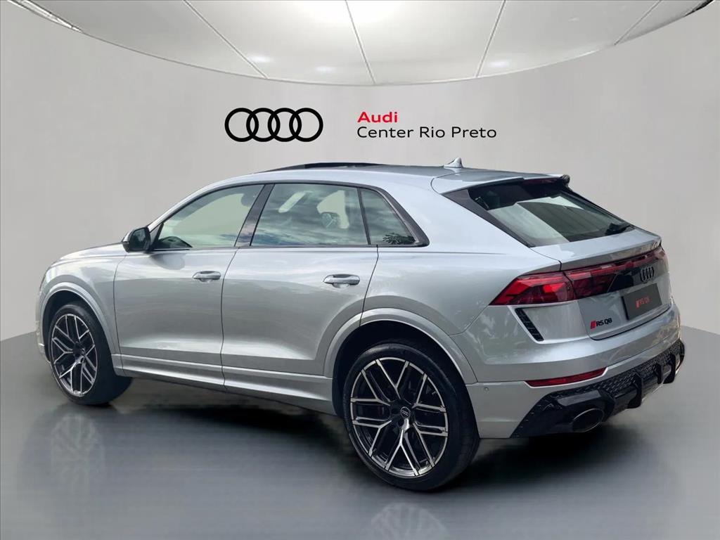 Audi-RS Q8-4.0 V8 TWINTURBO GASOLINA PERFORMANCE TIPTRONIC