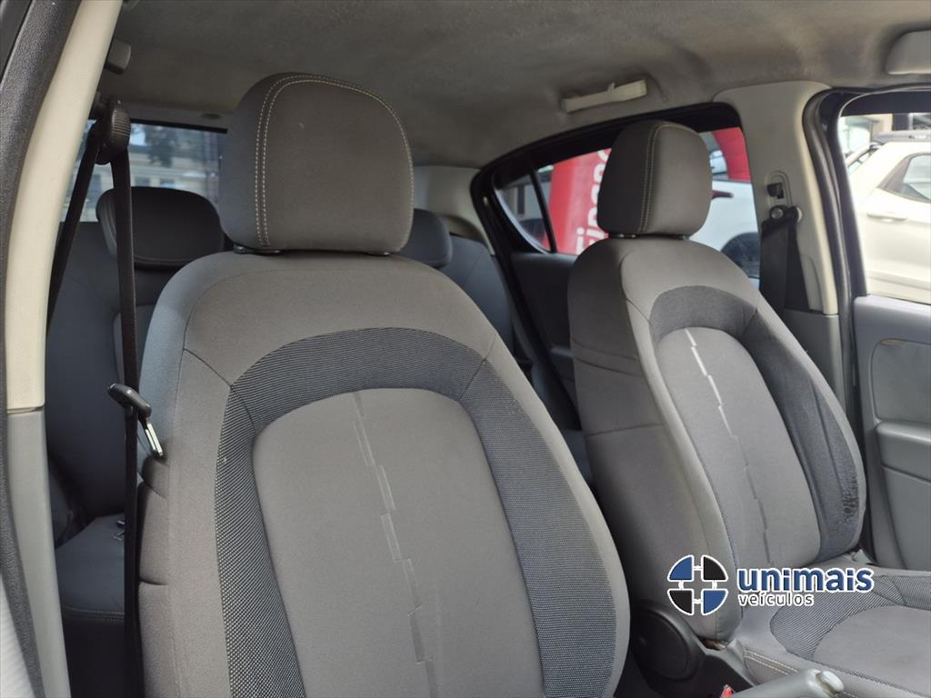 FIAT PALIO 1.4 MPI ATTRACTIVE 8V FLEX 4P MANUAL — foto 17