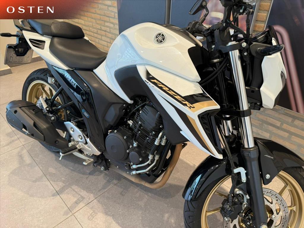 YAMAHA-FAZER-FZ25 CONNECTED ABS