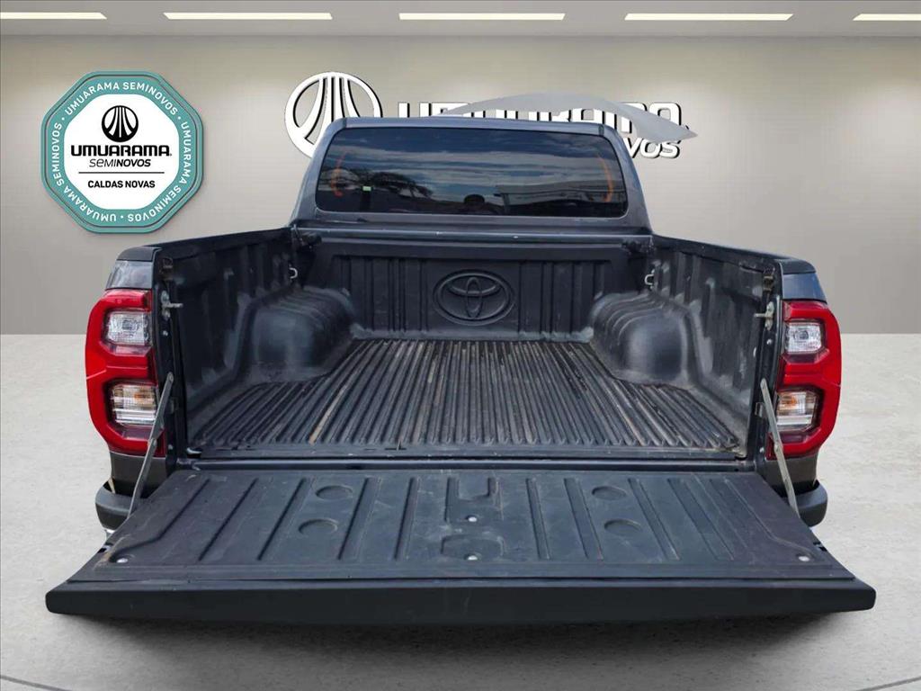HILUX 2.8 D-4D TURBO DIESEL CD SRV 4X4 AUTOMÁTICO12