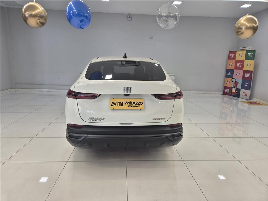 FASTBACK 1.0 TURBO 200 FLEX CVT4