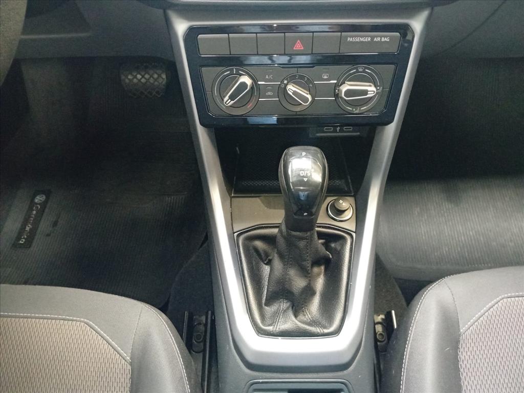 T-CROSS 1.0 200 TSI TOTAL FLEX AUTOMÁTICO10