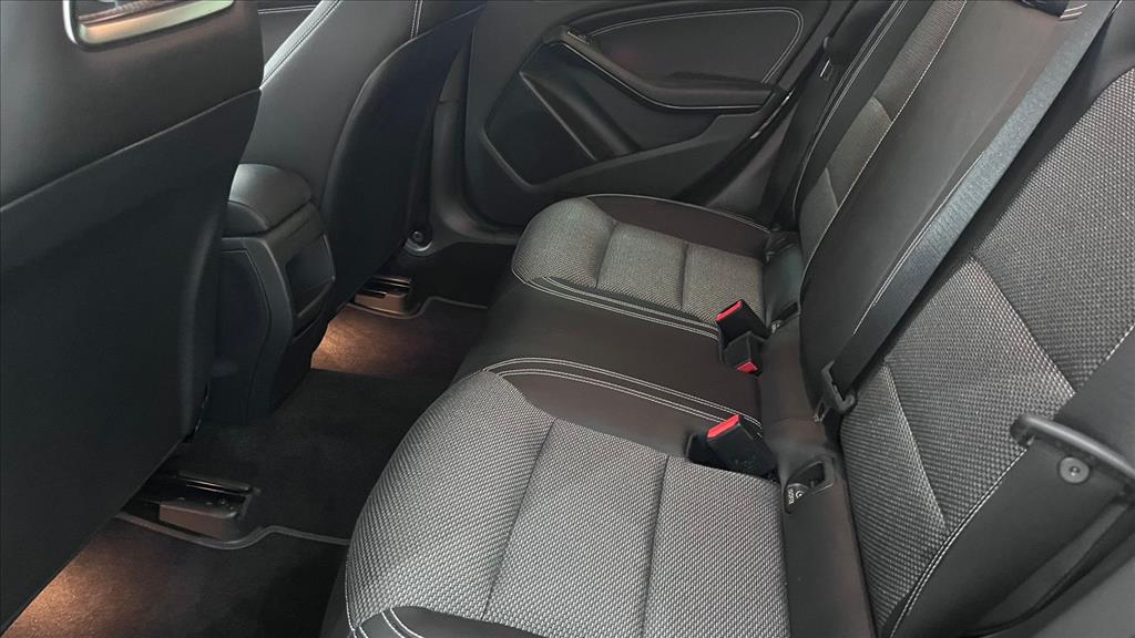 CLA 180 1.6 CGI GASOLINA 7G-DCT