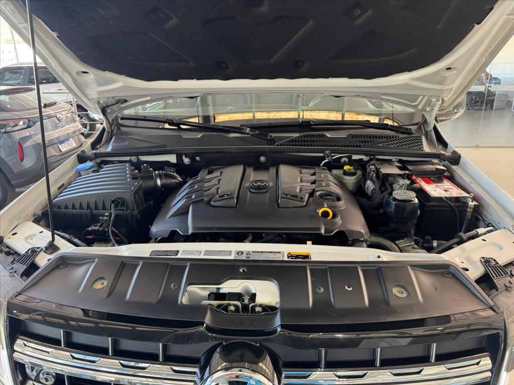 AMAROK 3.0 V6 TDI DIESEL HIGHLINE CD 4MOTION AUTOMÁTICO17