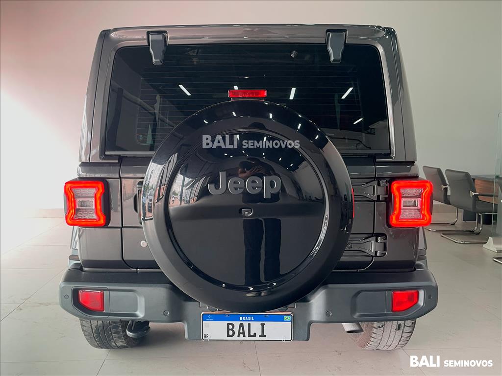 WRANGLER 2.0 TURBO GASOLINA UNLIMITED OVERLAND 4P 4X4 AT85