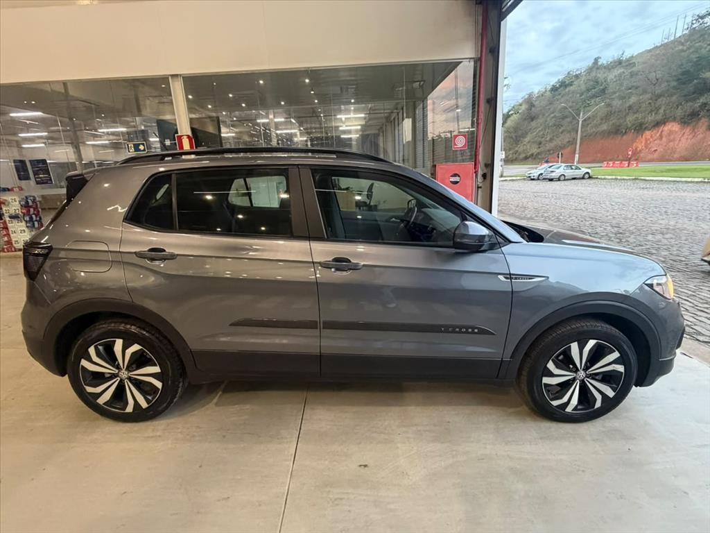 T-CROSS 1.0 200 TSI TOTAL FLEX AUTOMÁTICO1