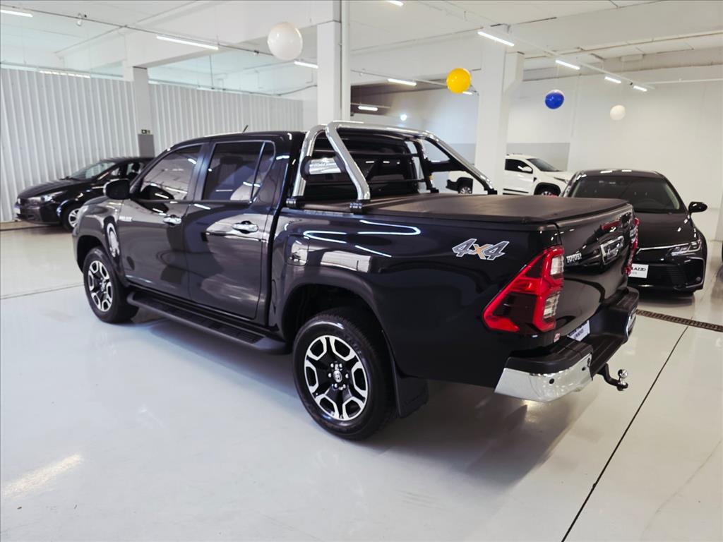 HILUX 2.8 D-4D TURBO DIESEL CD SRV 4X4 AUTOMÁTICO8
