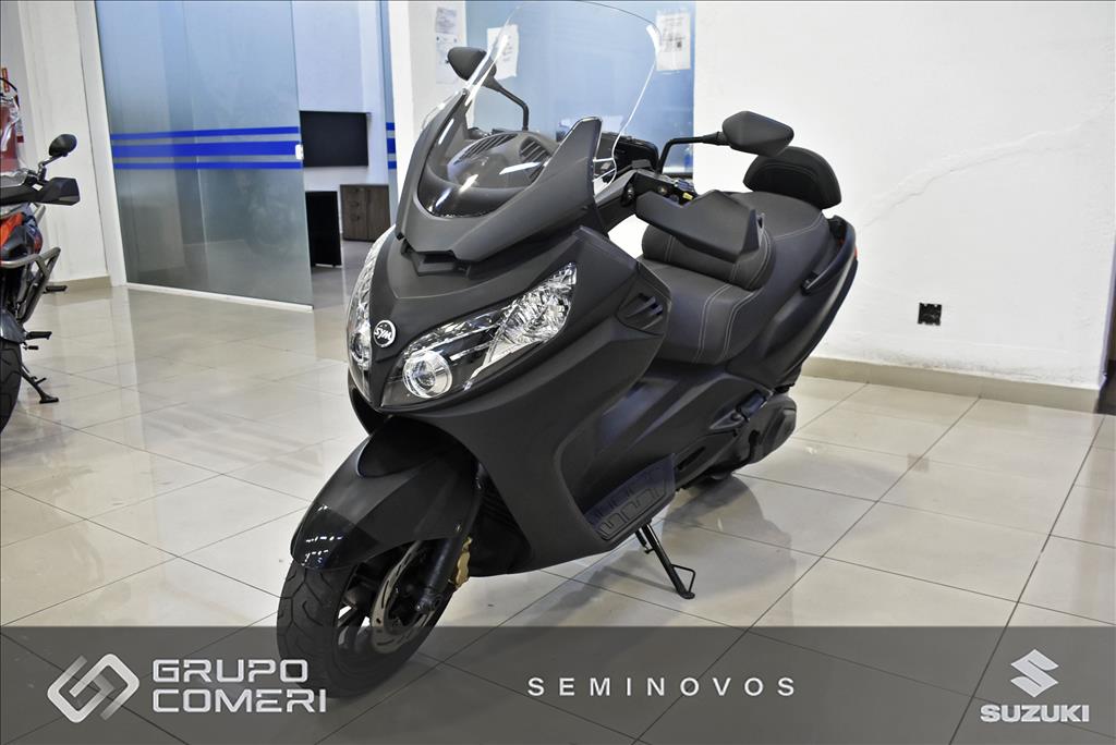 MAXSYM 400I2