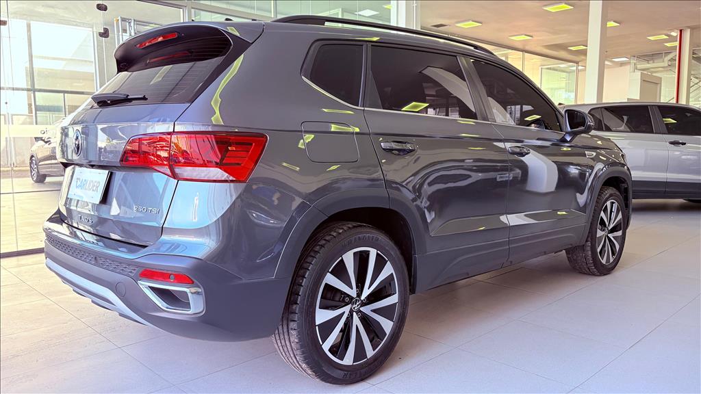 TAOS 1.4 250 TSI TOTAL FLEX COMFORTLINE AUTOMÁTICO3
