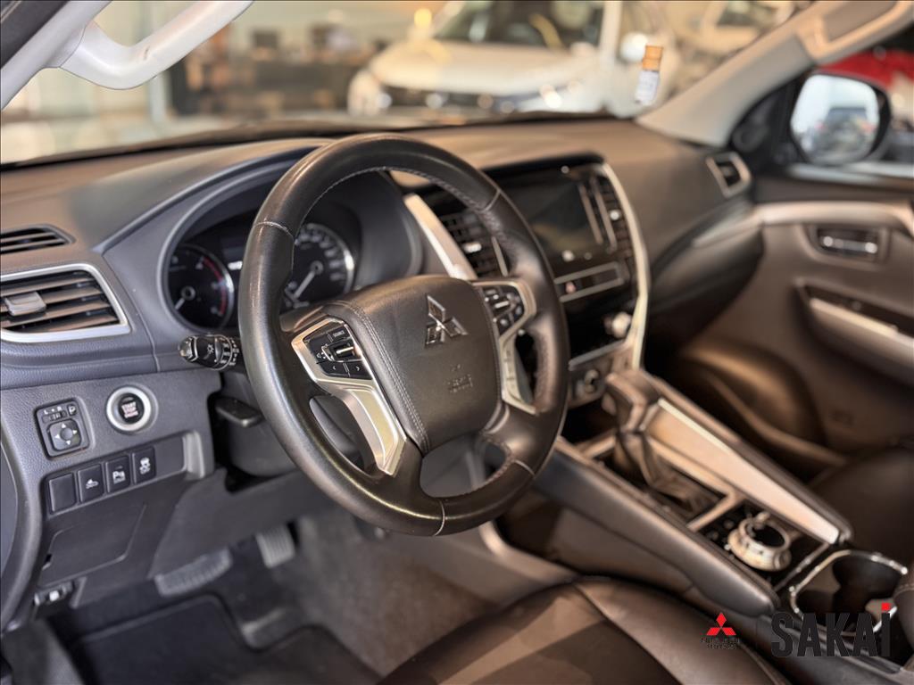 Mitsubishi-PAJERO SPORT-2.4 16V MIVEC TURBO DIESEL HPE AWD AUTOMÁTICO