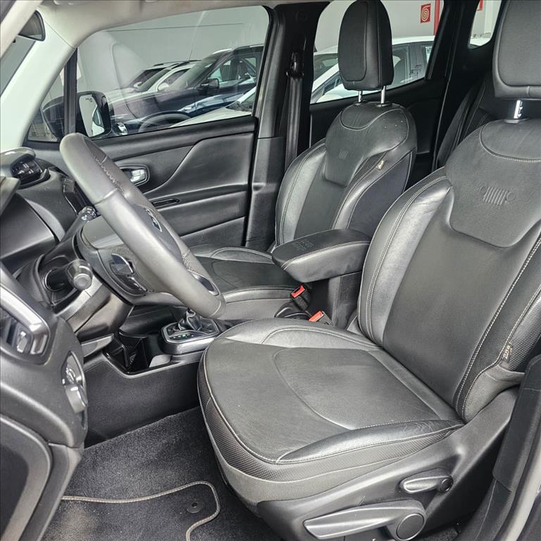 RENEGADE 1.3 T270 TURBO FLEX LONGITUDE AT610