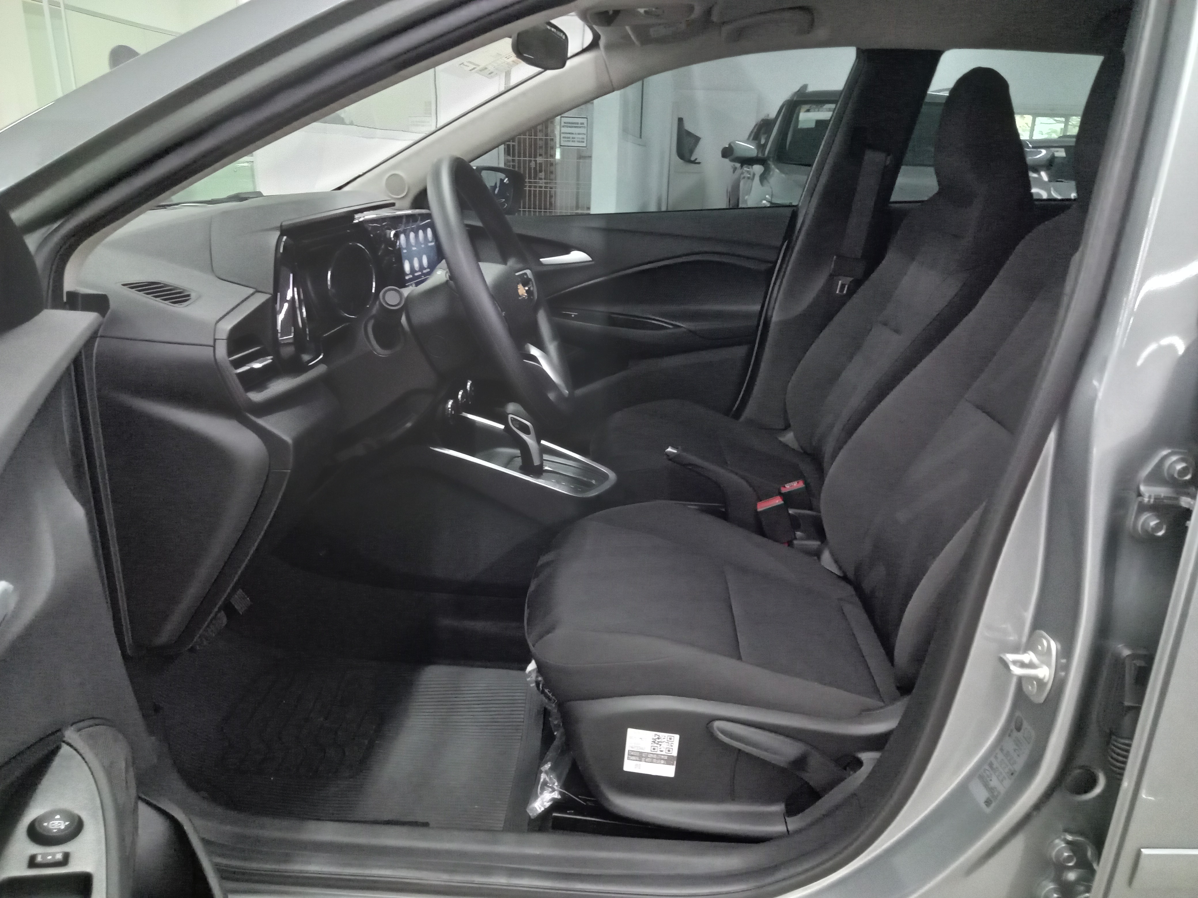 ONIX PLUS 1.0 TURBO ETANOL ECO AUTOMÁTICO9