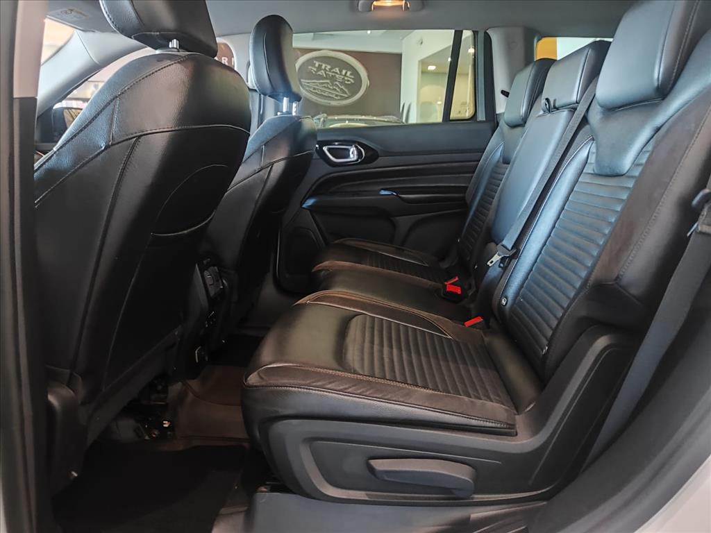 COMMANDER 2.0 TD380 TURBO DIESEL LIMITED AT9 COMMANDER 2.0 TD380 TURBO DIESEL LIMITED AT9