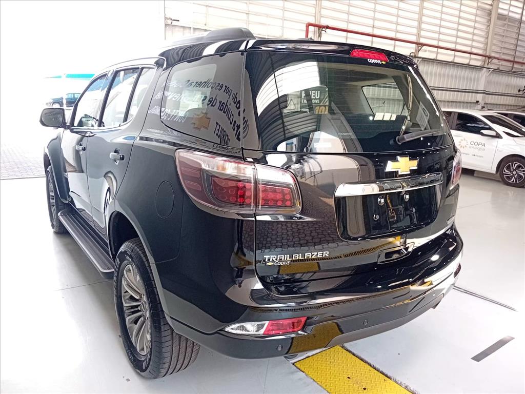 TRAILBLAZER 2.8 16V TURBO DIESEL HIGH COUNTRY 7L 4X4 AUTOMÁTICO3