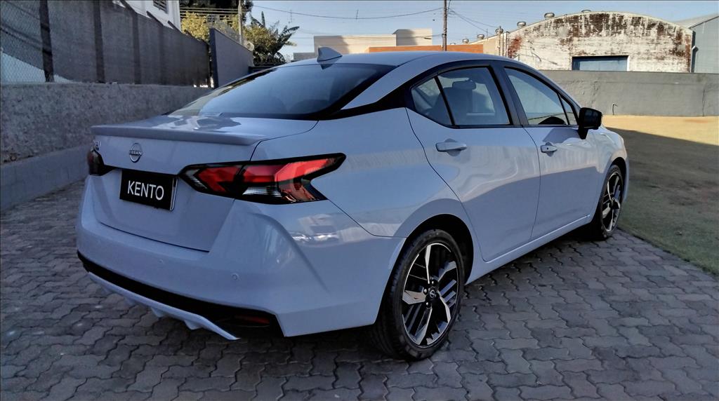 VERSA 1.6 16V FLEX EXCLUSIVE XTRONIC