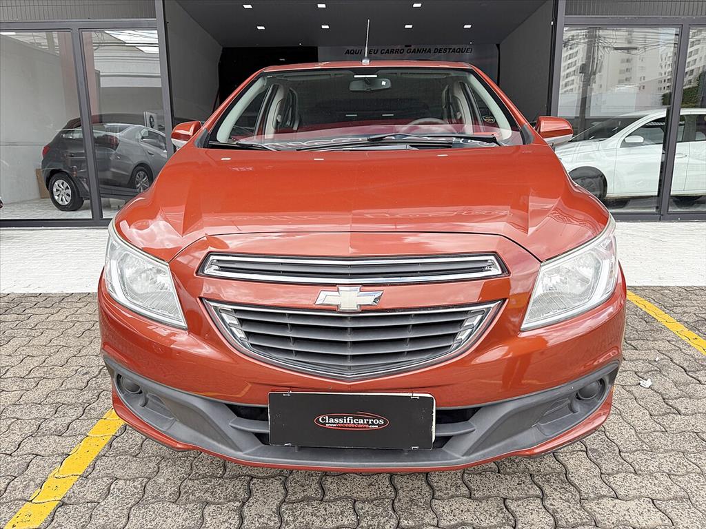 Chevrolet Onix - 1.0 MPFI LT 8V FLEX 4P MANUAL