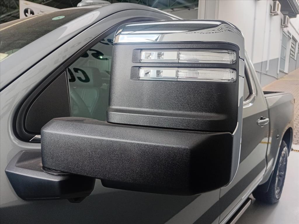 SILVERADO 5.3 V8 GASOLINA 1500 HIGH COUNTRY 4X4 AUTOMÁTICO