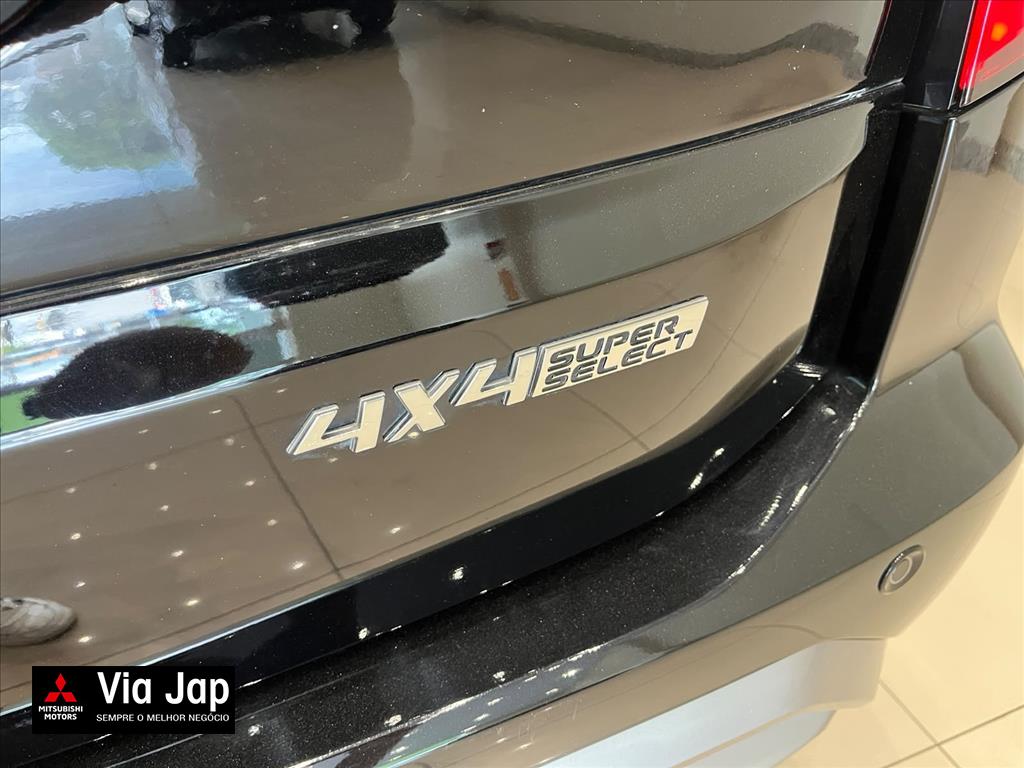 Mitsubishi-PAJERO SPORT-2.4 16V MIVEC TURBO DIESEL HPE-S AWD AUTOMÁTICO
