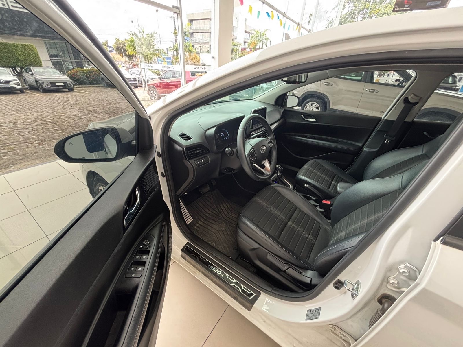 Hyundai-HB20-1.0 TGDI FLEX PLATINUM PLUS AUTOMÁTICO