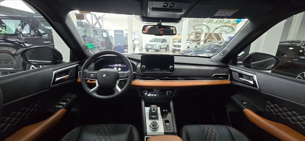OUTLANDER 2.4 PHEV SIGNATURE S-AWC DHT20