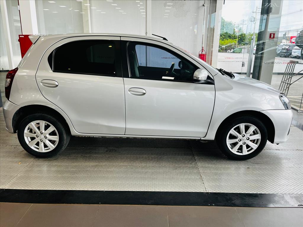 Toyota-ETIOS-1.5 X PLUS 16V FLEX 4P AUTOMÁTICO
