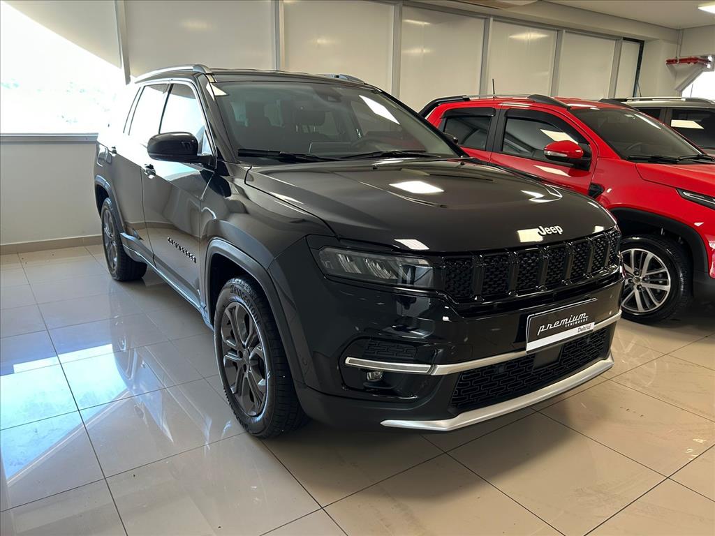 COMMANDER 1.3 T270 TURBO FLEX LONGITUDE AT63