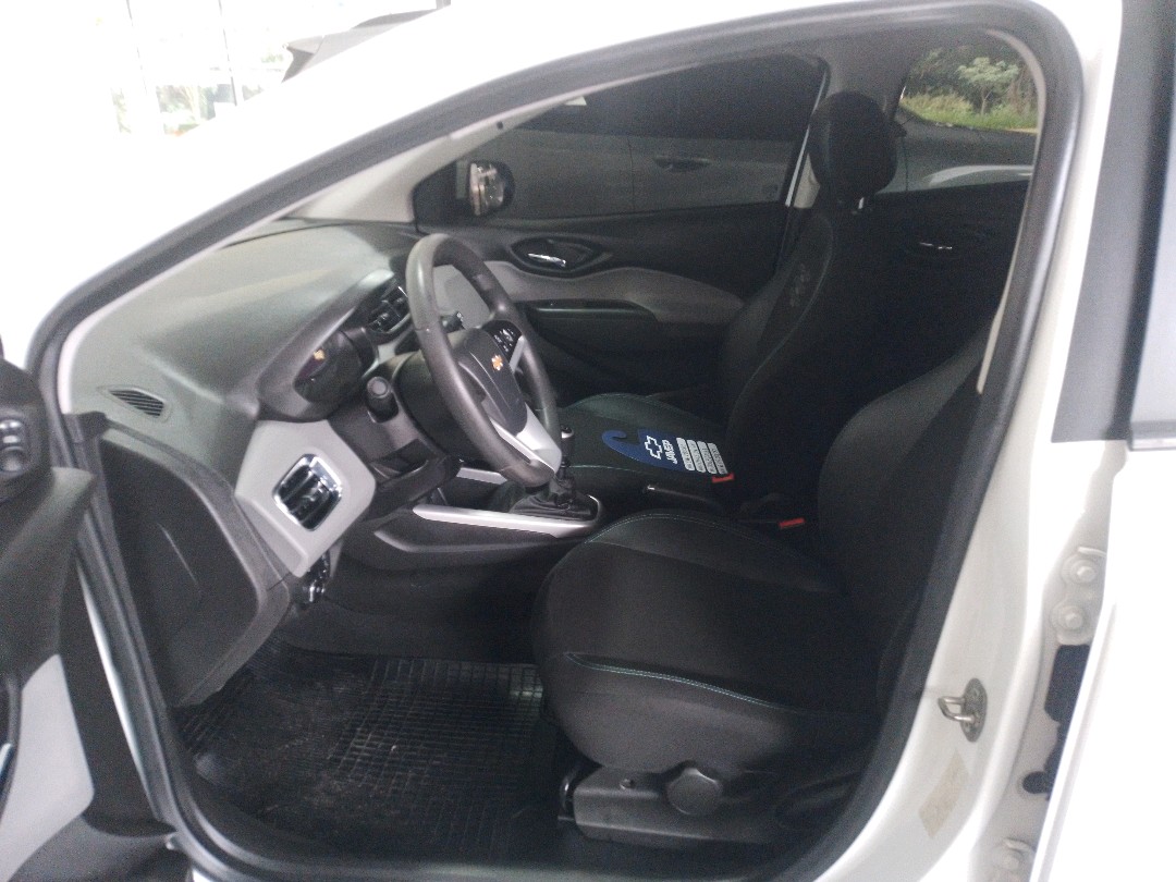 GM - Chevrolet-ONIX-1.4 MPFI LT 8V FLEX 4P MANUAL