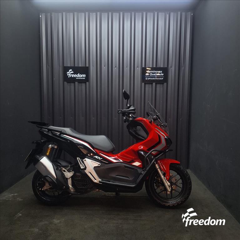 Moto HONDA do modelo ADV ADV 2022/2022