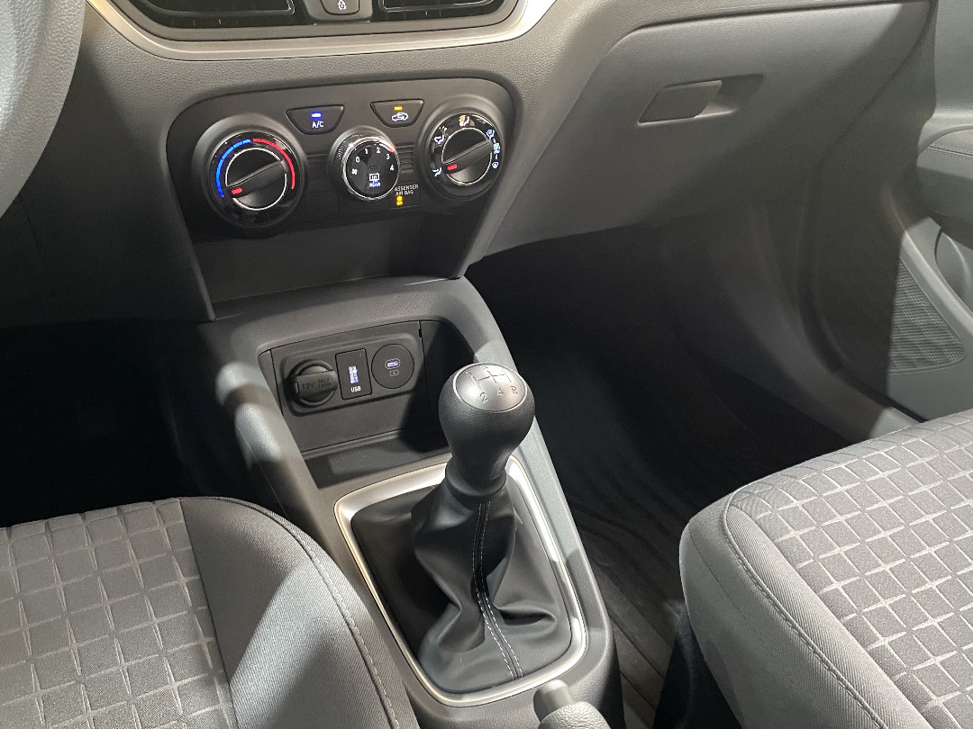 Hyundai-HB20S-1.0 12V FLEX LIMITED MANUAL