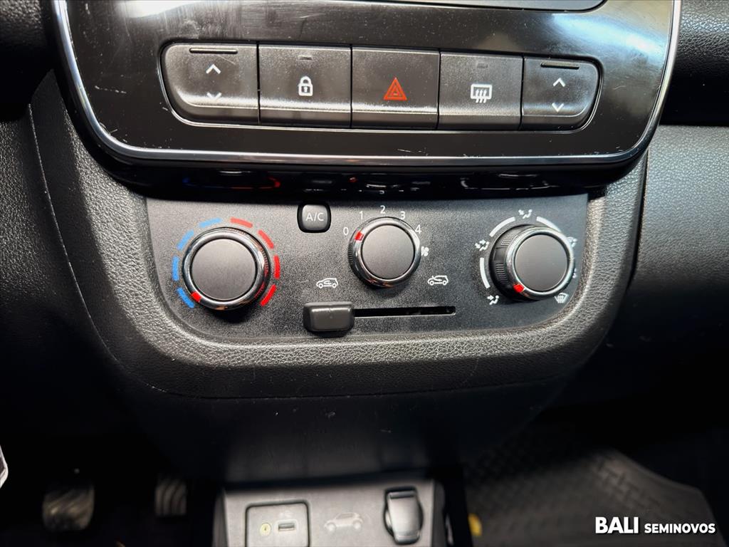 KWID 1.0 12V SCE FLEX OUTSIDER MANUAL12