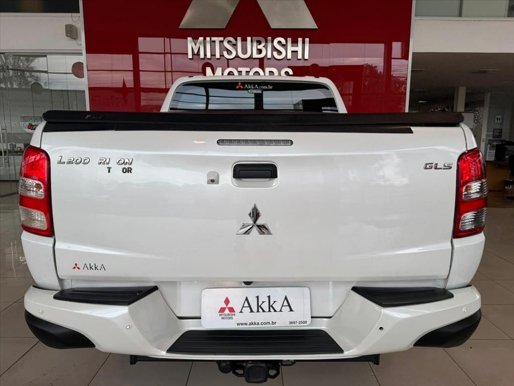 Mitsubishi-L200 TRITON-2.4 16V TURBO DIESEL OUTDOOR GLS CD 4X4 AUTOMÁTICO