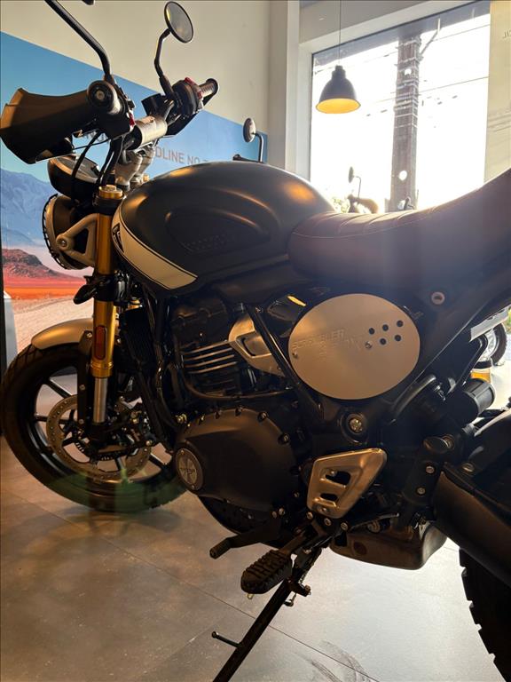 SCRAMBLER 400 X6