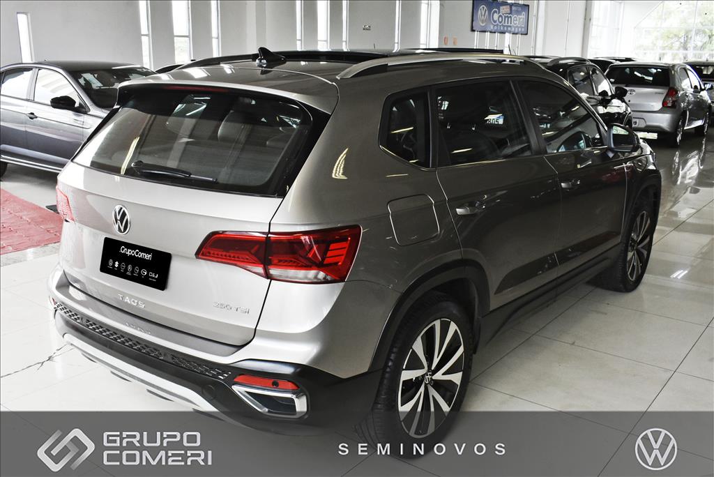 TAOS 1.4 250 TSI TOTAL FLEX HIGHLINE AUTOMÁTICO1